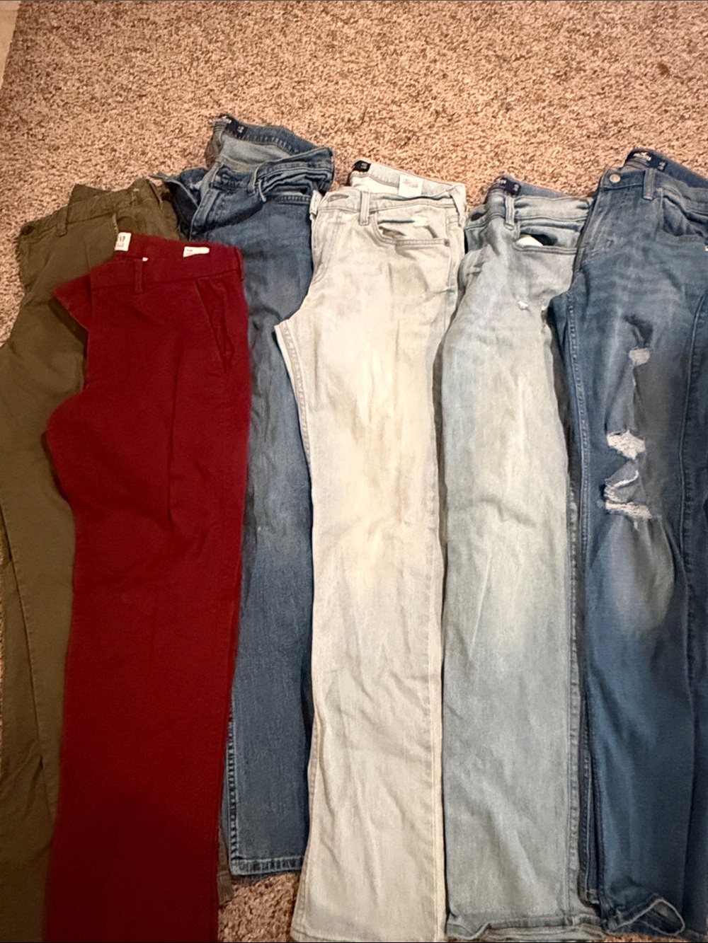 Men’s Jeans in blue, Gap in Olive, Burgundy Lot and Multi-Pack